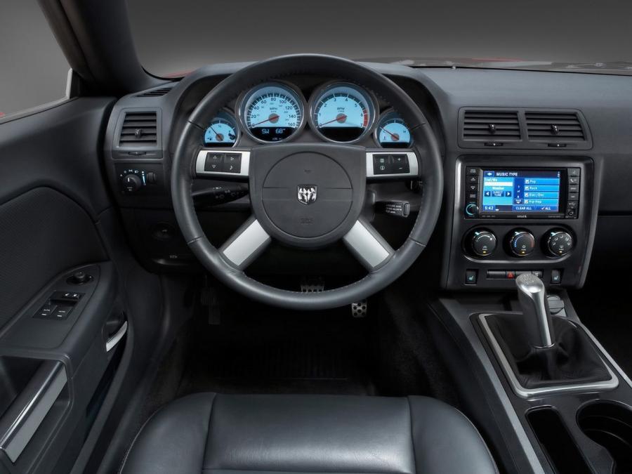  Dodge Challenger R/T 2008 года  (фото 19 из 139)